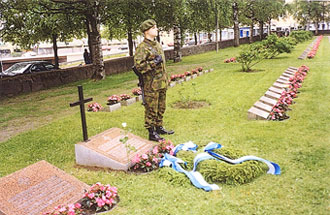 Lis�kiven paljastus